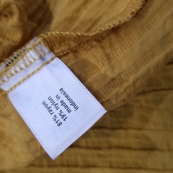 Lane Bryant  Yellow Texturized V neckline bow Top blouse Size 22 - Picture 12 of 12